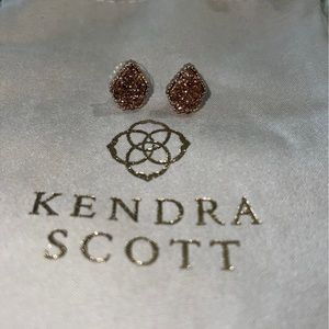 Rose gold Kendra scott studs